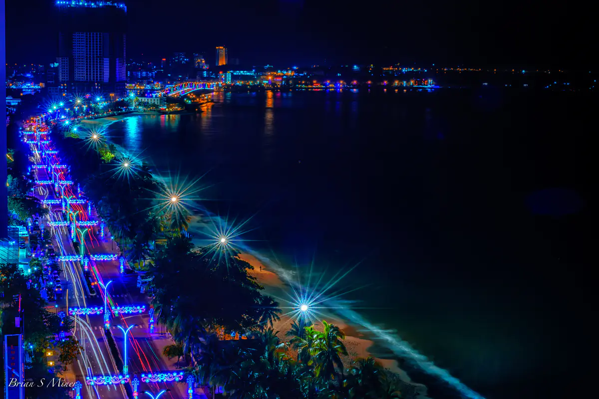 Chợ đêm Nha Trang và Nha Trang về đêm: một buổi tối từ biển vào phố