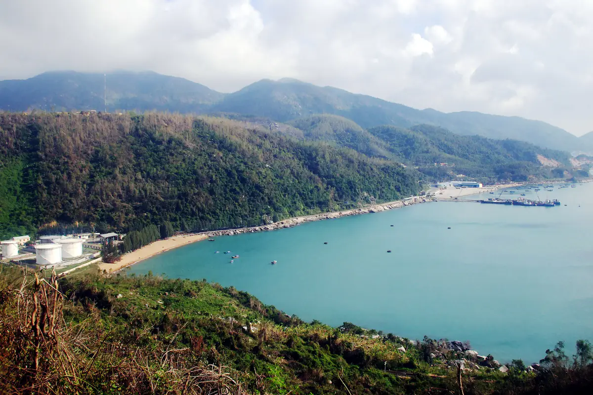 Hội An đi Nha Trang: tàu đêm, máy bay, xe giường nằm hay tự lái