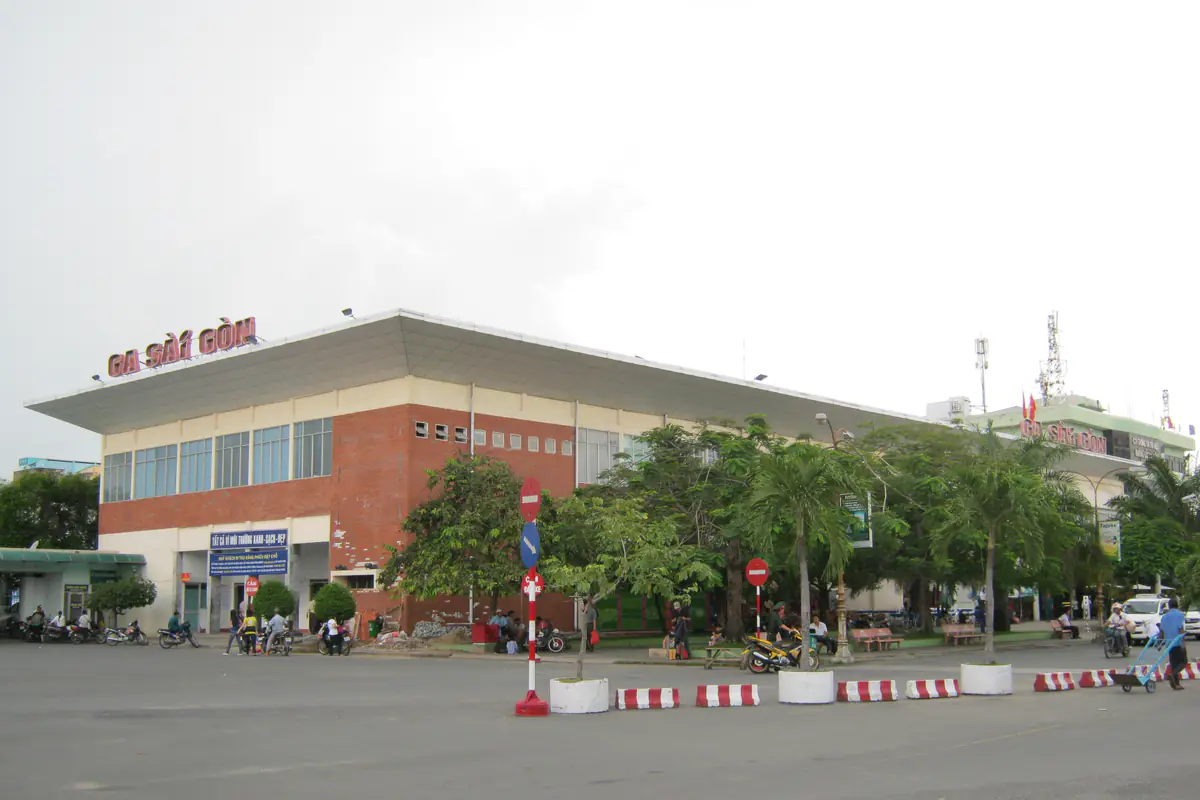 Sài Gòn đi Nha Trang: máy bay, tàu đêm, xe giường nằm hay tự lái