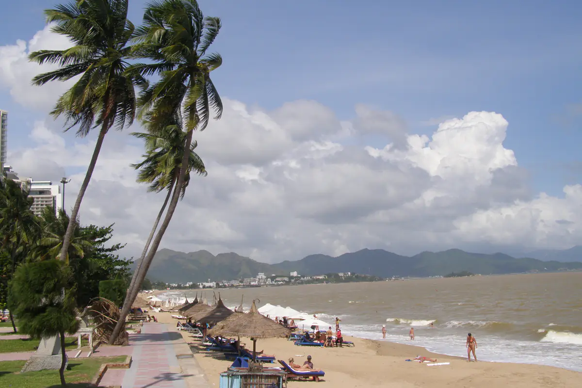 Thời tiết Nha Trang tháng 11: chuyến đi ngắn, ngày ra đảo và phương án đổi lịch
